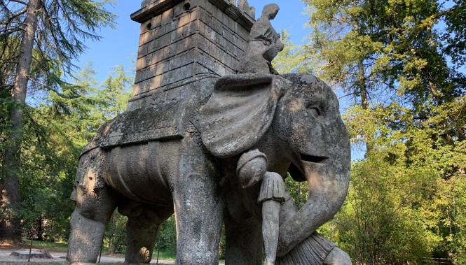 Parco dei Mostri à Bomarzo Parco dei Mostri à Bomarzo