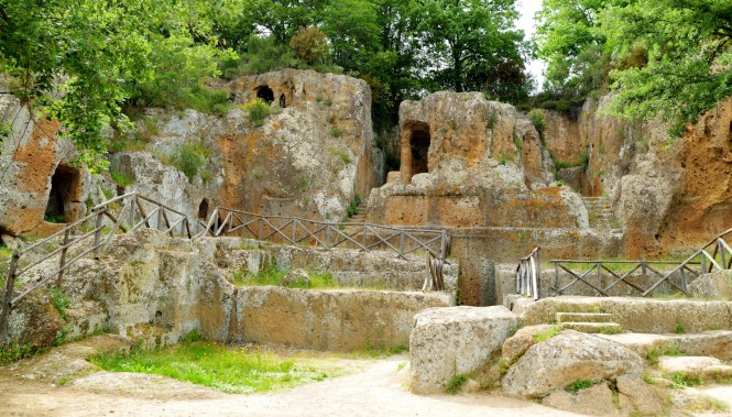 Tombes étrusques Tombes étrusques