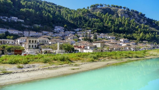 Ville de Bérat Ville de Bérat en Albanie